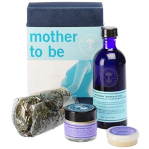 Neals Yard Mother-to-be Gift Set