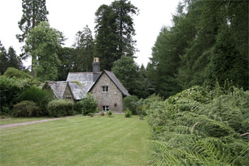 Unbranded Northmoor Lodge