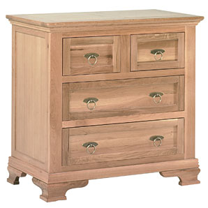 A charming childrenf drawers in solid oak, with 2