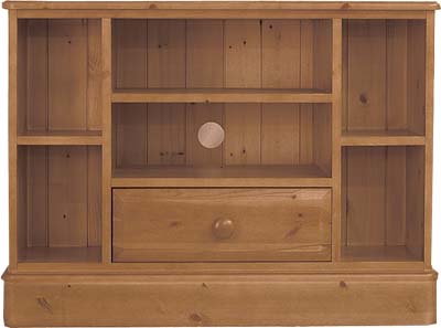 CORNER TV UNIT.THE DRAWERS HAVE DOVETAILED JOINTS WITH TONGUE AND GROOVED BASES.ALL SOLID PINE WITH
