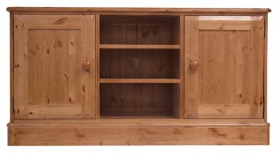 PINE ENTERTAINMENT UNIT WITH 2 DOORS AND DRAWER.THE DRAWER HAS DOVETAILED JOINTS WITH TONGUE AND