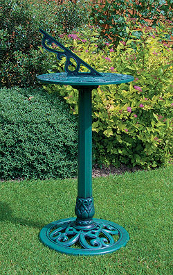 Tell the time the old fashion way with our free standing sundial. Manufactured from resin in a
