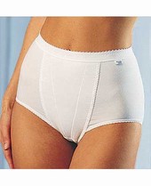 Softly shaping. Discreetly slimming Sloggi control. Comfortable to wear with reinforced V shaped fro