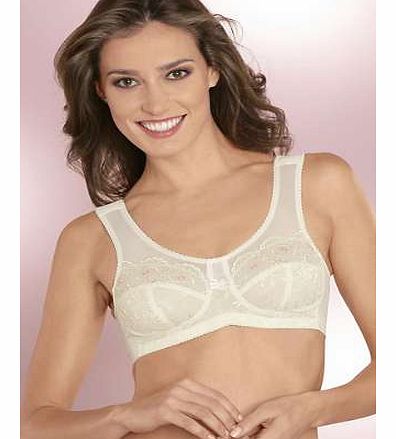 Pack of two attractive and ultra feminine bras with intricate lace featuring contrasting floral embroidery on the front. Bra Features: 3 section cups Wide straps, adjustable at the back Delicate wash max. 30C 80% Polyamide, 20% Elastane Lace: 90% Po