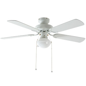 This 3-speed ceiling fan has 5 wooden blades to ci