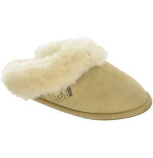 Pdutch, hugg-style suede slipper featuring wolly lining and trim detail.