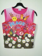 Ex-Tammy t-shirt with cap sleeves in cerise pink with peace design on the f
