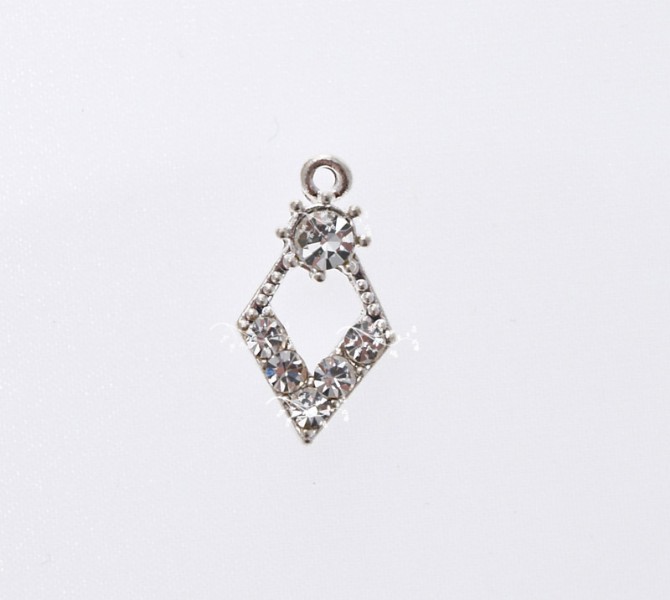 Unbranded Piercing diamond