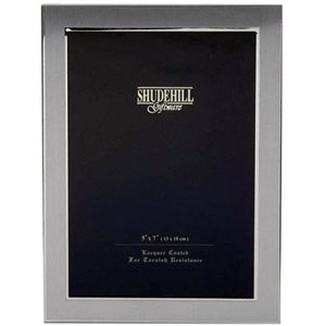 This very simple but extremly effective Plain Satin Silver 5 x 7 Photo Frame is a great gift for you