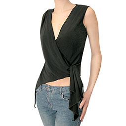 in the style of that worn by Kylie Minogue