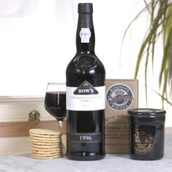 Dows Late Bottled Vintage Port & Blue Stilton Cheese