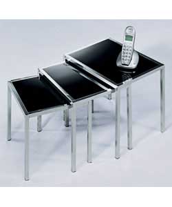 Size of largest table (L)41, (W)31, (H)33cm.Chrome frame and black glass tops.Self assembly: 1 perso