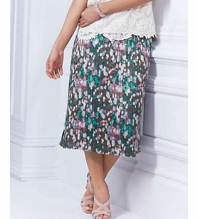 Pull on skirt with full elastic waist. Washable. Polyester. Regular approx. 81 cm (32 ins), Long app