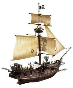 Captain Cutlass leads his Sea Marauders crew to the battle! This fierce fast lugger hunting ship