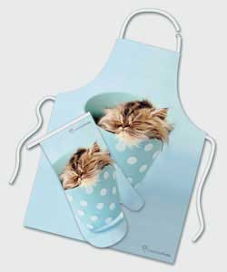 Light blue with white spots and cat design.Size of apron (H)80, (W)60cm.Size of mitt (H)30.5, (W)18c