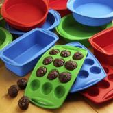 Unbranded Red Silicone Bake Ware Set