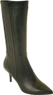 Leather calf boots with elastic gusset detail. The Relis boots have a pointed toe and stiletto heel.