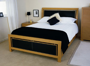 Relyon- Adagio- 4ft 6&quot; Double- Leather and Oak Bedstead