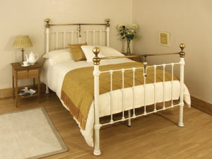 Relyon- Huntingdon- 5FT Kingsize Metal Bedstead