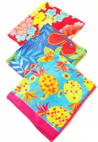 Ideal for taking on holiday and using both at the beach or lazing around the pool