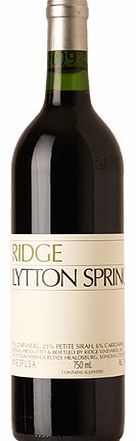 Lytton Springs follows Ridges traditional field blend approach, whereby whereby the blend is a product of Zinfandel vines having been interspersed with other varieties, in this case around 20% Petite Sirah and 5% Carignan. These components endow the 