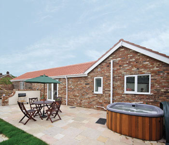 Unbranded Robins Barn