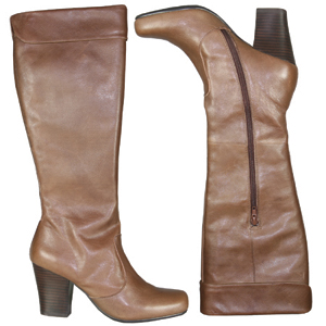 A knee length boot from Jones Bootmaker. With collar to top of boot, chunky heel and squared toe. Ap