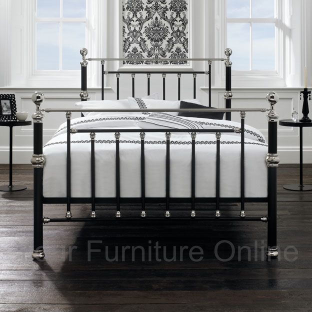 Unbranded Rosalind Black/Shiny Nickel Bedstead - 135cm -