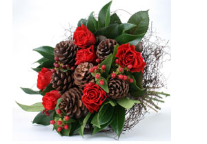Unbranded Rose and Pine Cone Nest