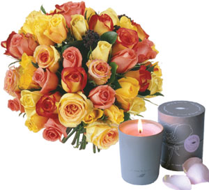 Roses and perfumed candle gold 21 roses