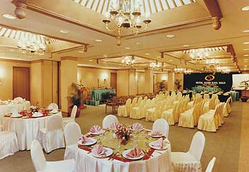 Unbranded Sahid Raya, Solo City