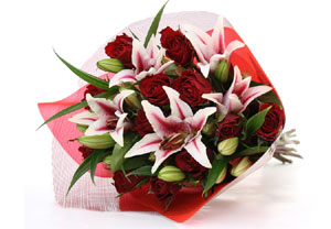 Unbranded Scented Oriental Lily and Roses Bouquet