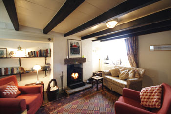 Unbranded Seamist Cottage