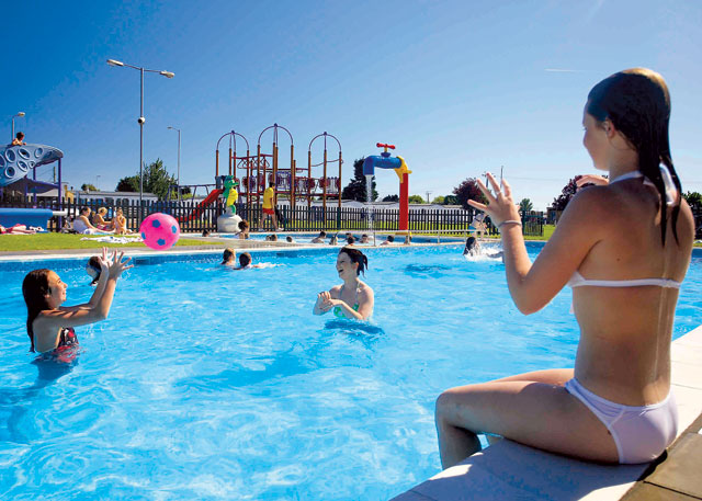 Unbranded Seawick Silver Plus 2 Holiday Park