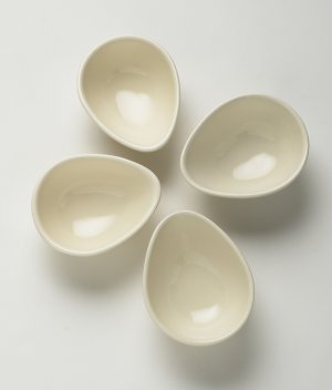Unbranded Set of 4 ice cream bowls