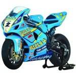 During the 2004 BSB season the Crescent Suzuki team oversaw a return to four cylinder success after