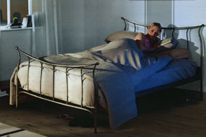 Silentnight- Ardour- 4FT 6" Double Metal Bedstead with Miracoil Mattress