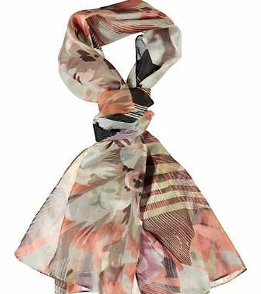 Treat yourself to this great transitional piece. 100% Silk and a stylish multi coloured print will look great with that tailored jacket and jeans. Or why not add to your handbag as a stylish accessory ? Scarf Features: 100% Silk Size: 50 x 180 cm (19