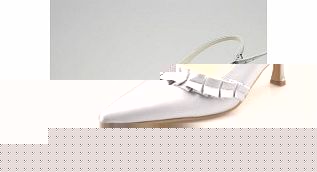 Embellishment : Ruffles Heel Height（cm） : 6 Heel Type : Kitten Heel Spool Heel Occasion : Casual Ocassions Evening Party OfficeandCareer Party Wedding Ceremony Shoes Style : Pumps Slingbacks Show Color : Silver Season : Autumn Spring Summer Size 