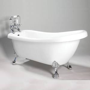 Enjoy the feeling of luxury with this classical freestanding  Slipper Style Roll Top Bath.  Made wit