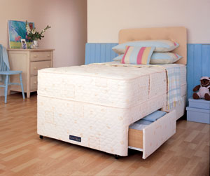 Slumberland- Forget Me Not- 4FT 6" Divan Bed