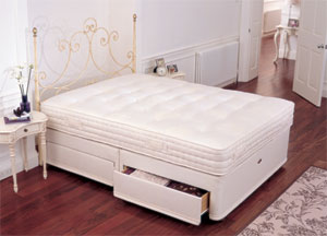 Slumberland- Gold Seal 2400 Series- 4FT 6" Divan Bed