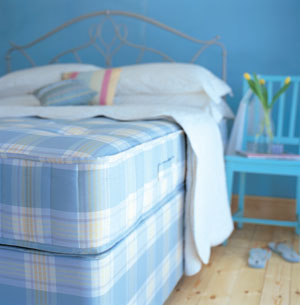 Slumberland- Harbour Lights- 4FT 6" Divan Bed