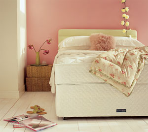 Slumberland- Tea Dance- 4FT 6" Divan Bed