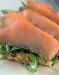 Unbranded Smoked salmon, sliced, chilled, 454g