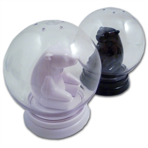 Unbranded Snowglobe Salt and Pepper Shakers