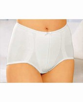 Designed for comfort and support. Machine washable. 95 Polyester 5 Elastane. Sizes M(28) L(30) XL(32