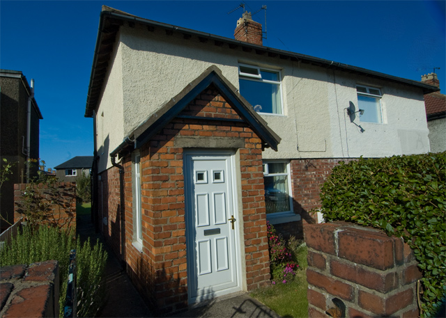 Unbranded Sophies Den