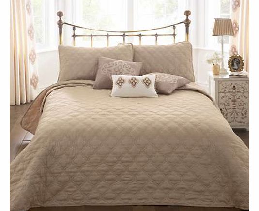 The Soraya Bedding range has been designed exclusively for us, making it even more special. The Arabic trend is something that has been around for a little while now but continues to be very strong. We think that the design that we have created captu