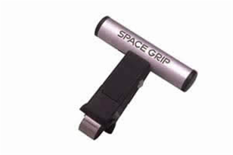 THE SG1 AND SG2 SPACE GRIPS NOW INCLUDE A UNIVERSAL CLAMP TO FIT EITHER HANDLEBARS OR STEMS WITH A